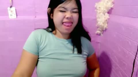 allianahpetit online show from December 21, 2:24 pm