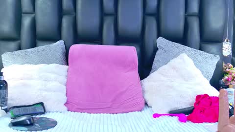 Allicia online show from February 16, 10:10 pm