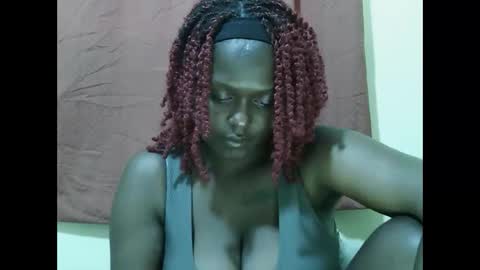 Snapshot of allie_quin chatting on September 26, 12:09 pm Allie online show from September 26, 12:09 pm