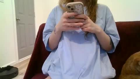 alliebearx online show from February 18, 6:37 pm