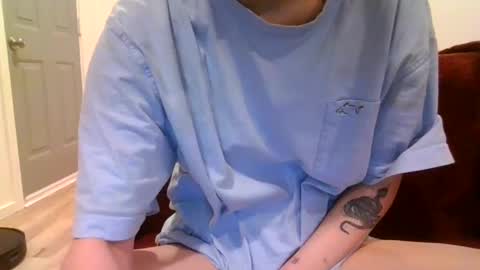 alliebearx online show from February 19, 5:38 am