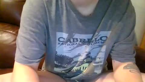 alliebearx online show from November 12, 5:02 pm