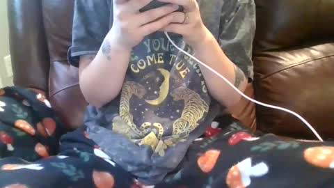 alliebearx online show from February 17, 4:46 pm