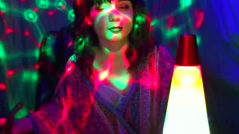 alliebells1 online show from December 3, 3:09 am