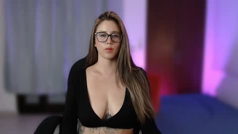 allieemod online show from February 9, 3:53 am