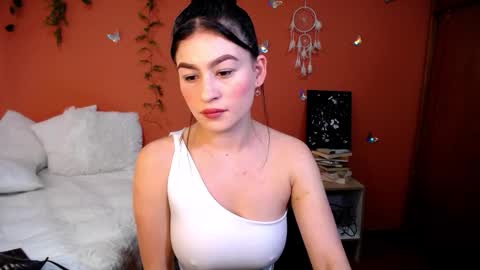 Snapshot of allierose_ chatting on November 20, 3:12 pm Allie online show from November 20, 3:12 pm