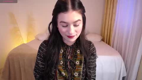 Snapshot of allierose_ chatting on December 1, 3:28 pm Allie online show from December 1, 3:28 pm