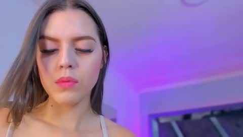 Snapshot of allijadid chatting on November 8, 10:26 am online show from November 8, 10:26 am