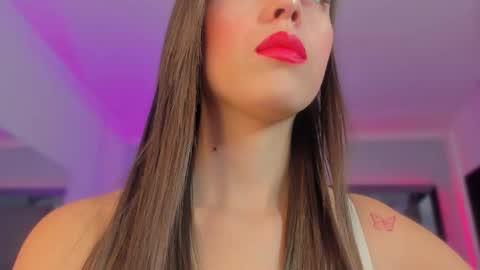 Snapshot of allijadid chatting on November 18, 10:31 am online show from November 18, 10:31 am