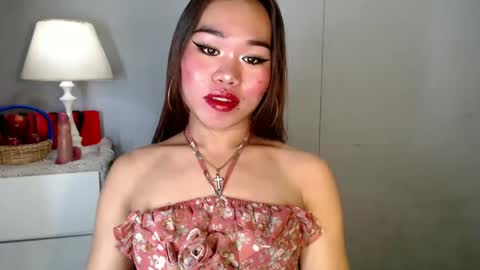 Snapshot of allirah20x chatting on December 6, 1:22 pm Allirah online show from December 6, 1:22 pm