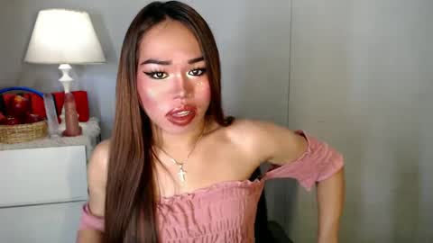 Snapshot of allirah20x chatting on December 9, 9:16 pm Allirah online show from December 9, 9:16 pm