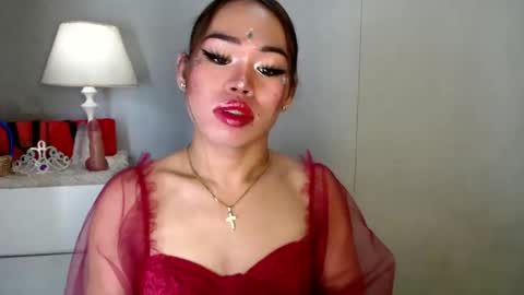 Snapshot of allirah20x chatting on December 10, 4:06 pm Allirah online show from December 10, 4:06 pm