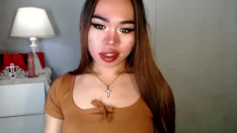 Snapshot of allirah20x chatting on December 20, 1:33 pm Allirah online show from December 20, 1:33 pm