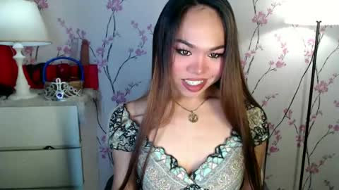 Snapshot of allirah20x chatting on March 2, 6:19 pm Allirah online show from March 2, 6:19 pm