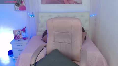 allison_dubois online show from January 26, 5:23 am