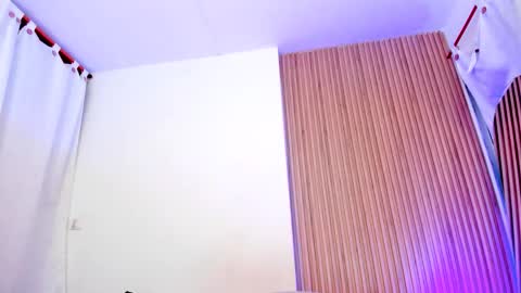 Snapshot of allison_fosther chatting on October 21, 3:18 am allison_fosther online show from October 21, 3:18 am