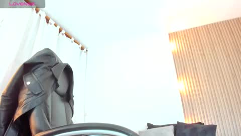 Snapshot of allison_fosther chatting on November 28, 2:14 am allison_fosther online show from November 28, 2:14 am