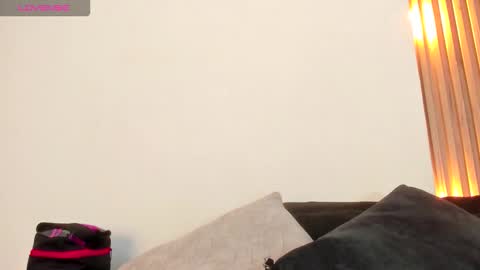 Snapshot of allison_fosther chatting on December 3, 2:19 am allison_fosther online show from December 3, 2:19 am