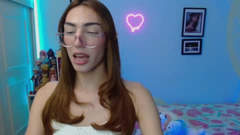   online show from February 4, 4:05 am