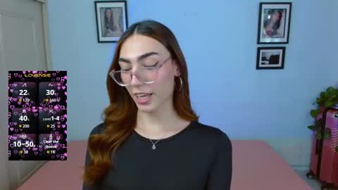   online show from October 12, 6:40 pm