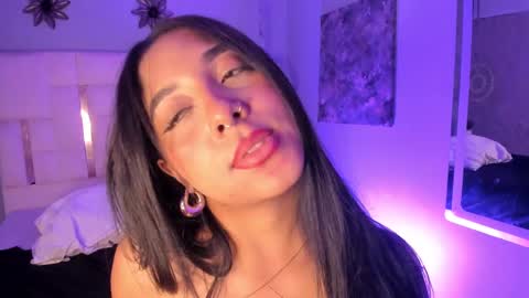 Snapshot of allisonfoster_ chatting on January 15, 12:19 am Allison online show from January 15, 12:19 am