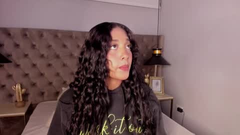 Snapshot of allisonfoster_ chatting on March 12, 7:38 pm Allison online show from March 12, 7:38 pm