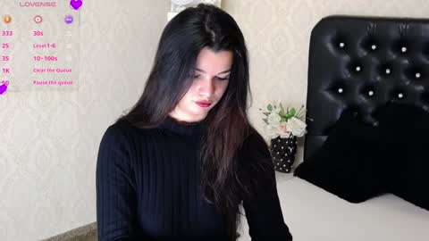 Snapshot of allisonn223 chatting on January 27, 9:00 pm Deea online show from January 27, 9:00 pm