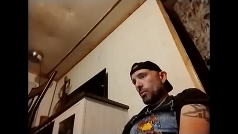 Snapshot of allitrunnin chatting on September 27, 9:58 am allitrunnin online show from September 27, 9:58 am