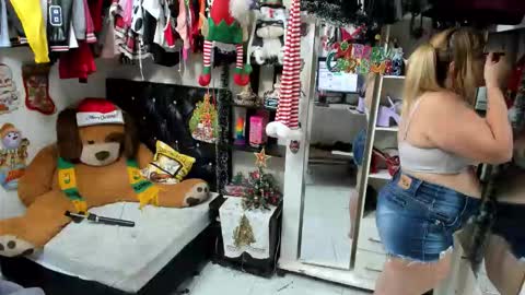 allsson_miller online show from November 19, 4:01 am