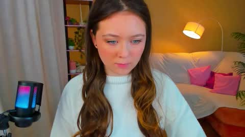 alluringeyess online show from September 28, 4:12 pm