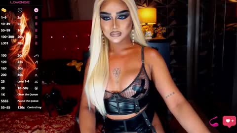 Snapshot of alluringnatalya chatting on February 1, 6:00 am Natalya Fox online show from February 1, 6:00 am