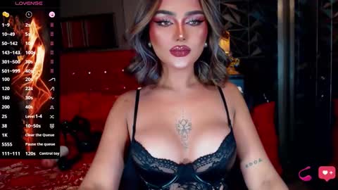 Snapshot of alluringnatalya chatting on November 6, 8:59 am Natalya Fox online show from November 6, 8:59 am