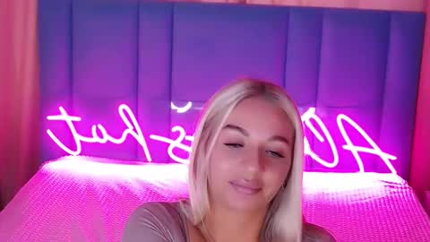 AlwaysHot online show from September 24, 2:15 am