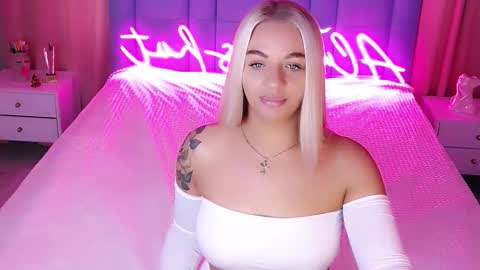 AlwaysHot online show from October 3, 2:19 am