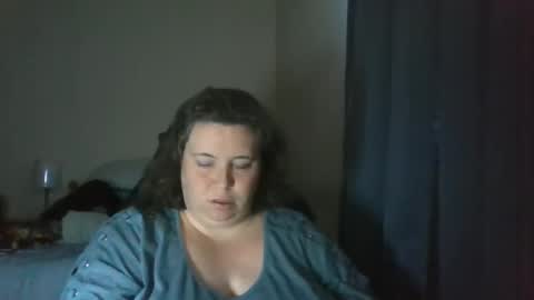 Snapshot of ally12334 chatting on January 16, 12:23 am ally12334 online show from January 16, 12:23 am