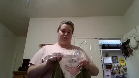 Snapshot of ally12334 chatting on September 24, 1:09 am ally12334 online show from September 24, 1:09 am