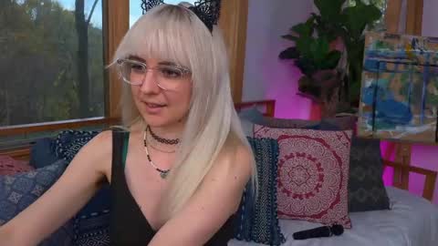 Ally Elliot online show from October 30, 9:26 pm