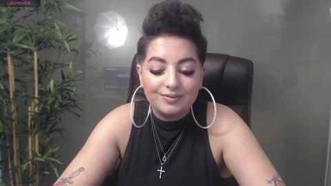         online show from December 22, 9:31 pm