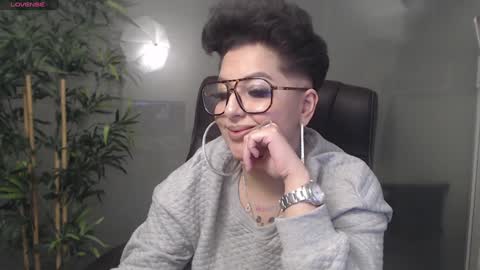         online show from January 12, 10:54 pm