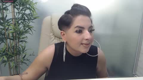         online show from February 25, 11:00 pm