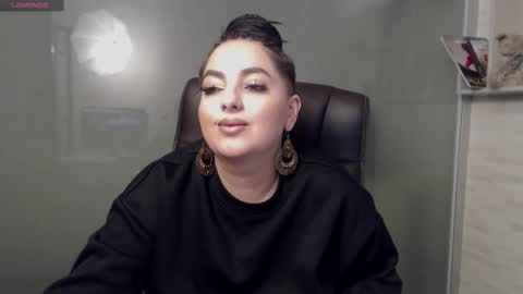         online show from March 8, 1:28 am