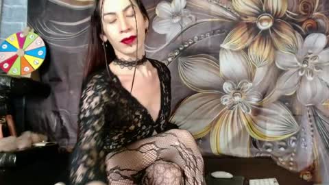 Snapshot of allys_xoxo chatting on October 22, 4:24 am Allys xoxo online show from October 22, 4:24 am