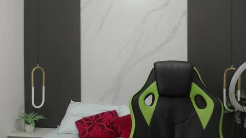 ALMA FENIX  online show from January 18, 12:04 pm