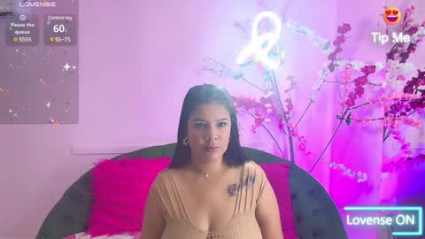 ALMENDRAEVANS online show from January 21, 12:07 pm