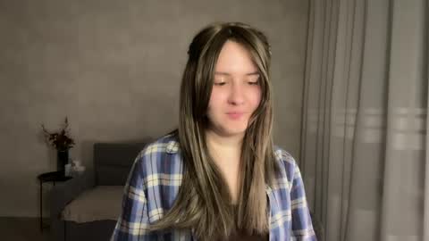 Anna online show from April 11, 7:51 pm