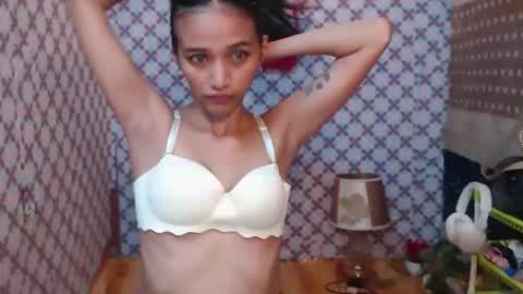 Snapshot of alondra_aleng_ereng chatting on September 17, 9:22 am Alondra online show from September 17, 9:22 am