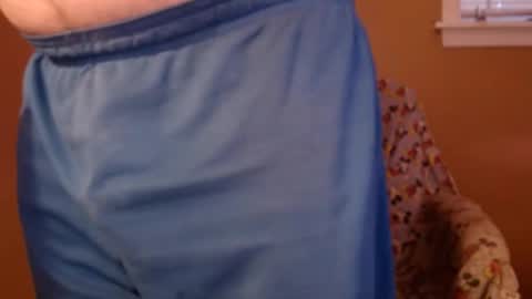 Snapshot of aloneandjustme chatting on January 22, 11:34 am JustMe online show from January 22, 11:34 am