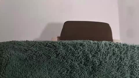 Snapshot of alotofcream chatting on November 19, 6:02 am alotofcream4u online show from November 19, 6:02 am