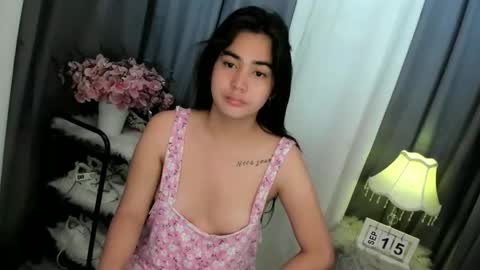 alovelydollnica online show from September 15, 12:43 am
