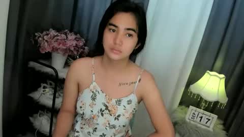 alovelydollnica online show from September 17, 12:23 am